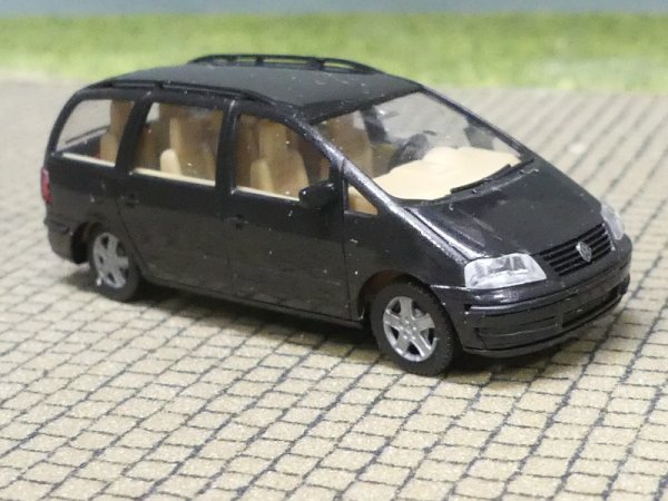 1/87 AWM VW Sharan schwarz Sondermodell